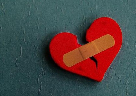 Cách đối diện và vượt qua nỗi buồn khi một mối quan hệ kết thúc